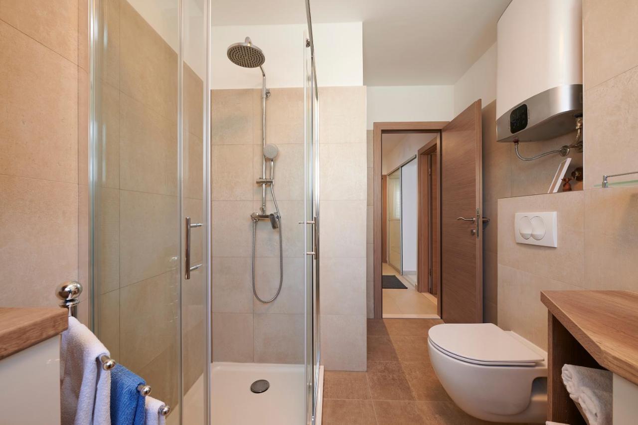 Apartman Miro - Center Of Trogir Buitenkant foto